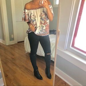 Beautiful Off the shoulder top